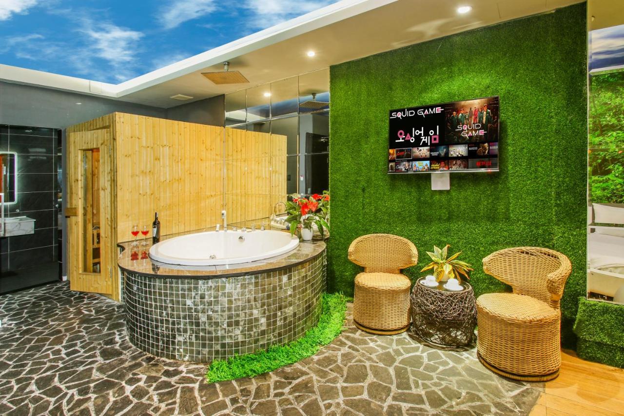 Hotel Bonita Tht (Adults Only) Ho-Chi-Minh-Stadt Exterior foto